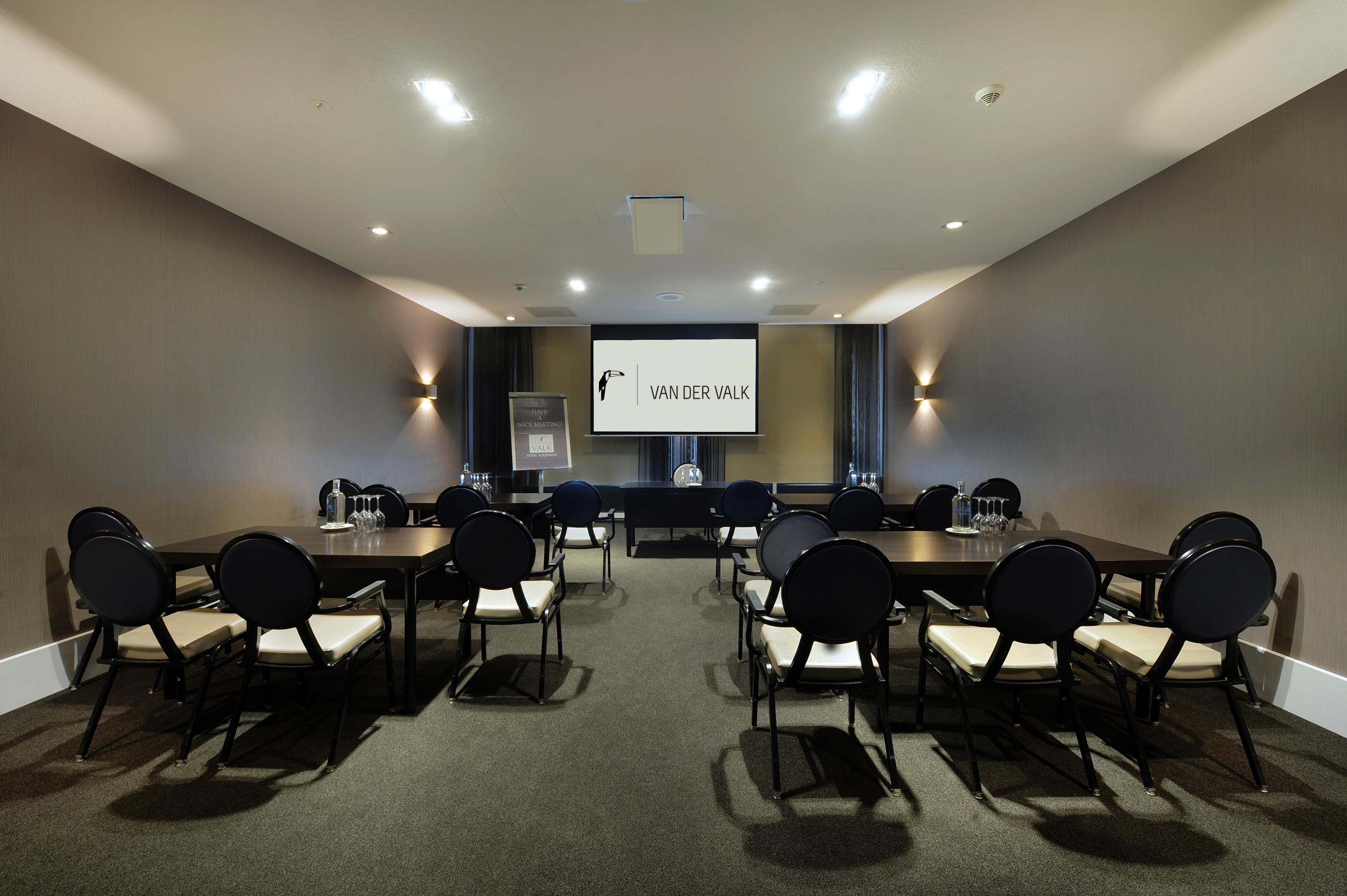 Der Valk Hotel 4*